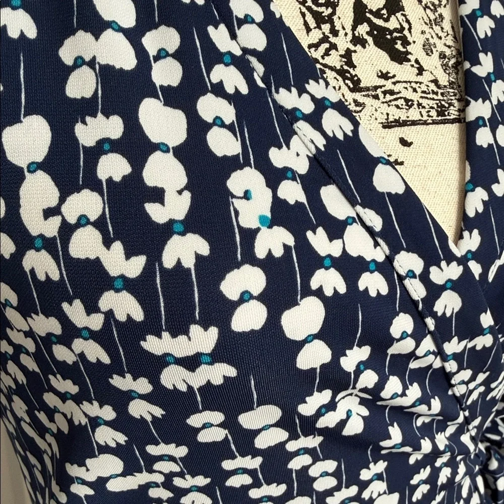 Beautiful Blue Wrap Dress with white floral print - Picture 4 of 6